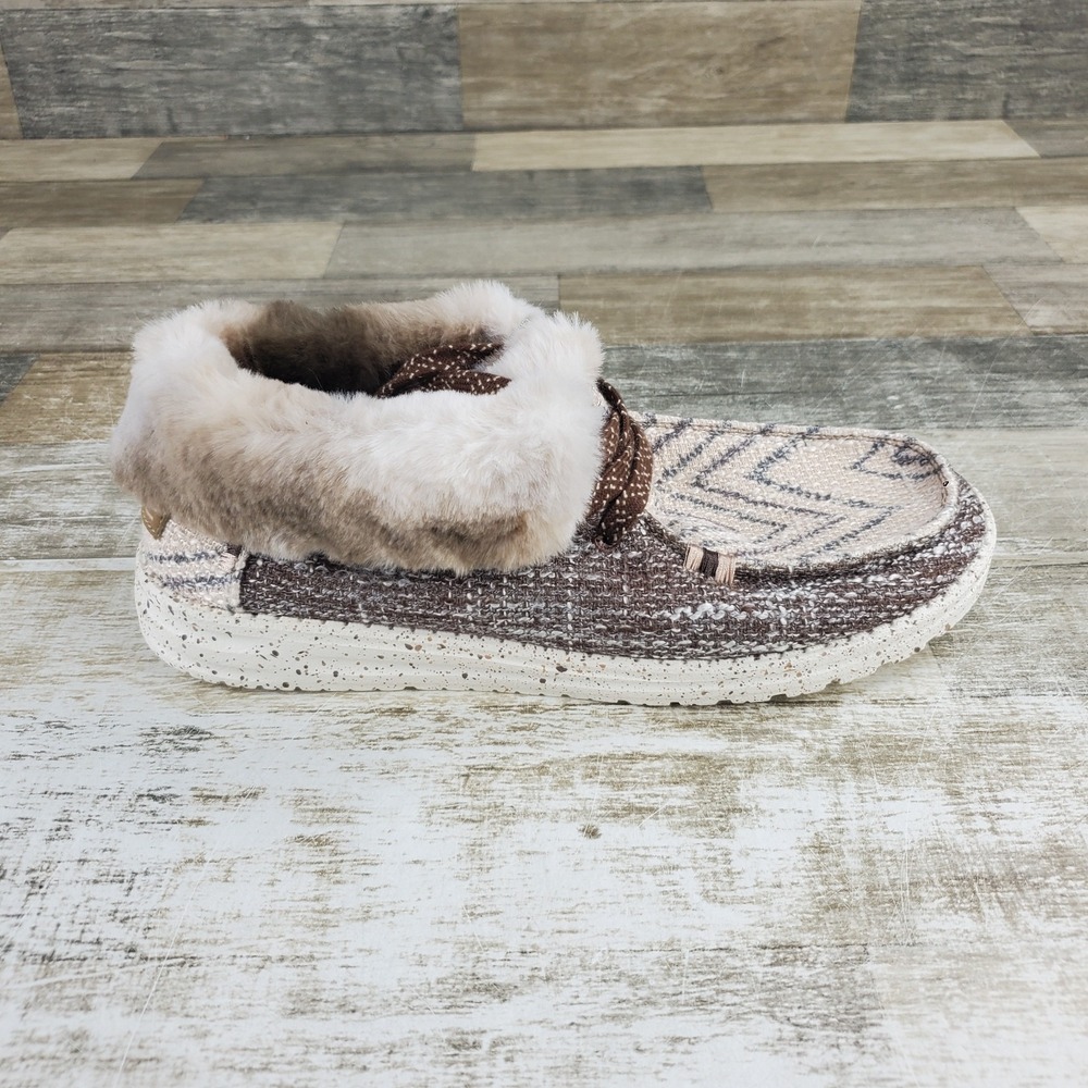Hey Dude Britt Boho Chevron Womens Shoes Sz 9 Brown Foldover Faux Fur Cuff